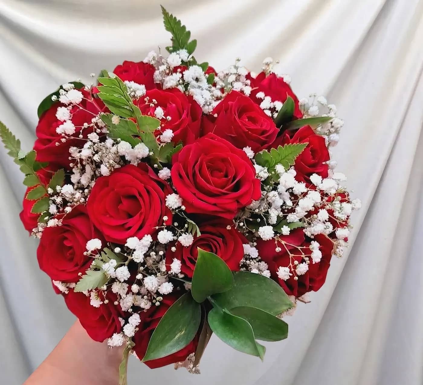 Buquê de 17 Rosas Vermelhas