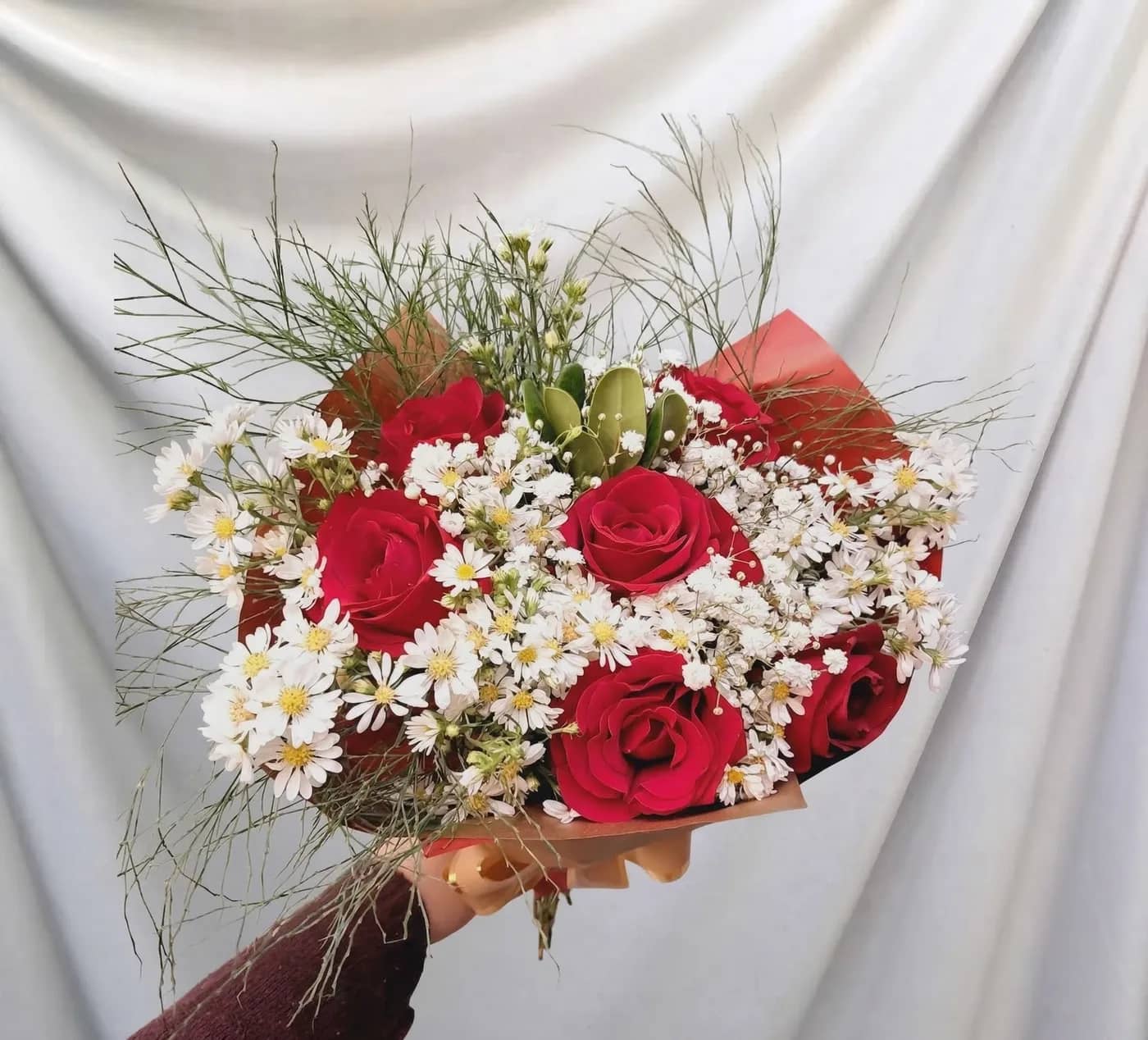 Buquê de 7 Rosas Vermelhas